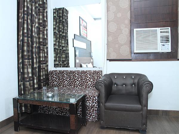 Dreamz Suites New Delhi Exterior photo